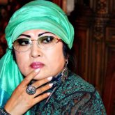 «Быт-шыттарыңды шығарамын»: Мақпал Жүнісова оқырмандарын қорқытып қойды