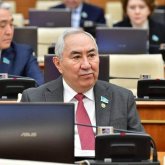 «Ұятқа қалып отырмыз»: Депутат Қазақстан футбол федерациясына қазақ азаматын әкелуді сұрады