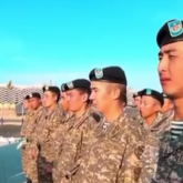 «Ұлттық идеология - нөл»: Депутат қазақ әскерінің орысша әндеткен видеосын жариялады (ВИДЕО)