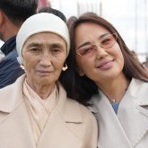 «Шымкентте қалыңмал 5 млн теңгеге дейін барады»: Ләйлә Сұлтанқызының анасы дау болған мәһір туралы айтты (ВИДЕО)