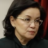 Бала сатып, ақша алған әйел мектепте сабақ беріп жүр — Қымбат Досжан