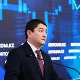 «Алимент төлемей ме?»: Маңғыстау әкімі некесіз ұлы туралы тараған қауесетке жауап берді