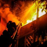 Павлодарда көпқабатты үй өртеніп, зейнеткер көз жұмды