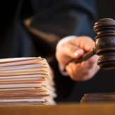 Қызылордада 16 жастағы қызды жезөкшелікке мәжбүрлеген сауна әкімшісі сотталды