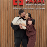 «Көне қазақи есім»: Айсәуле Бақытбек үшінші сәбиінің атын көпшілікке жария етті