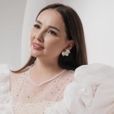 «Күйеуімнің жетістігі менің мықтылығымнан»: Жазира Байырбекованың жазбасы елді ойландырып қойды (ВИДЕО)