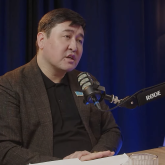 «Тек ақшаны алып алу, басқа ешқандай дүние жоқ»: Депутат ақылы автотұрақтардың жұмысына шүйлікті (ВИДЕО)