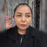 «Әкімшіліктен рұқсат қағаз әкел»: Алтынай Жорабаева ойын-сауық орталығында шу шығарды (ВИДЕО)