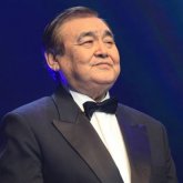 «Министр орынбасарының әйелін шапалақпен тартып жіберген»: Ескендір Хасанғалиевтың ұлы әкесін есіне алды