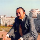 «Жұбайы келіп ел-жұртымен көрісті»: Алматыда Мұхтар Мағауиннің қырық күндік асы берілді