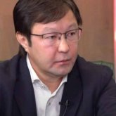 «Миымыз айналып, ұмытып кеттік»: Ақберен Елгезек «Болмаған балалық шақ» фильмі үшін елден кешірім сұрады