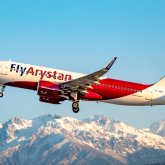 Шымкенттен Астанаға ұшқан ұшақта студент қыз есінен танып қалды