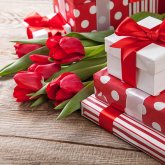 8 наурыз: Әйелдерге қандай сыйлық жасауға болады?