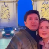 «Міне, Эйфель мұнарасы»: Айқын Жұлдыз Өмірғалиді туған күнінде Парижге алып барды (ВИДЕО)