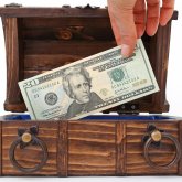 Өзін банкрот деп тану туралы өтініш берген қарағандылық кенеттен миллионер екенін білді