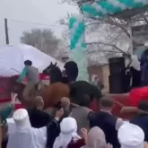 «Ат үркіп, көрермендерді таптаған»: Жамбыл облысында Наурыз мейрамы кезінде оқыс оқиға орын алды (ВИДЕО)