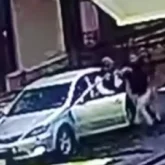 Алматыда күзетшіні ұрған ер адам ұсталды