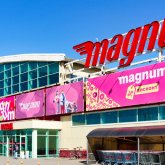 «Манипуляцияға жол беруге болмайды»: Депутат сынға қалған Magnum желісі туралы ойын айтты