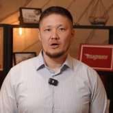 «Қазақ тілін құрметтейміз»: Магнумның топ-менеджері халық алдына шықты (ВИДЕО)