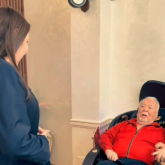 «Еркектің шалбарын кию жат қылық»: Асанәлі Әшімовтің киімін киген қыздар сынға қалды (ВИДЕО)