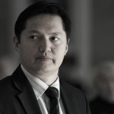 «Кететінін сезді»: Танымал журналист Бейсен Құранбектің дүниеден өткен күнін егіле еске алды