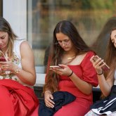 Тіркелмеген смартфондарды бұғаттайтын күн таяу: халық нені білуі керек