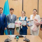 ҰБТ-дан 140 балл жинаған түлек сыйлыққа айфон, ноутбук, теледидар және пәтер алды