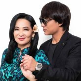 Қайрат Нұртастың анасы сыныптастарымен кездесуге барып жылап қалды (ВИДЕО)