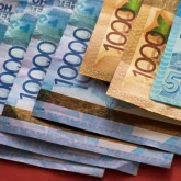 Қызылордада мектептің бұрынғы бас есепшісі 36 млн теңгені жымқырып, құмар ойынға тіккен