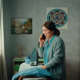 Соңғы тамшысына дейін: телефон алаяқтары адамдарды қалай арбайды?