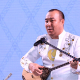 «Студенттеріне несие алдырған»: Тағы бір айтыскердің қызы алаяқтық бойынша күдікке ілінді