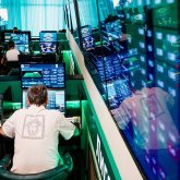 «34 миллион теңге»: 4 жыл бойы құмар ойын ойнаған шенеунік жұмыстан босатылды