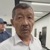 «Каринаға жақындай да алмаймыз»: Сәкен Мамаштың ағасы шағымданатынын айтты