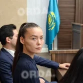 «Үш пәтермен үнсіздігімді сатып алмақ болды» — Сәкен Мамаштың бұрынғы әйелі сот үкімі туралы айтты