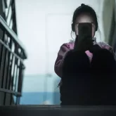 «Өлімге жетелеген кітаптар»: Елде жасөспірімдерді өзіне қол жұмсауға итермелейтін әдебиеттер тәркіленді