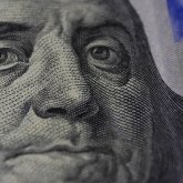 Тарихи рекорд: Доллар бағамы шарықтады