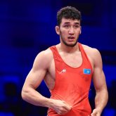 «Спорттық бабы мәз емес»: Ризабек Айтмұқан жас балуандардан жеңіліп қалды