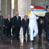 Қасым-Жомарт Тоқаев Мұстафа Кемал Ататүрік кесенесіне зиярат етті (ВИДЕО)