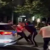 «Алматыдағы жаппай төбелес»: Полицияның өзі таяқ жеп қалды (ВИДЕО)