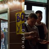 «Мен өзімді улауға жол бермеймін»: Белсенділер дүкендердегі мерзімі өткен өнімдерге қарсы акция бастады