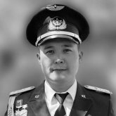 «Жасы 32-де ғана еді»: Сорбұлақтағы тікұшақ апатынан көз жұмған майорды туғандары ақтық сапарға шығарып салды