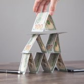 Матрицадан криптовалютаға дейін: Қазақстандағы қаржы пирамидалары қалай жұмыс істейді?