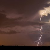 Жаңбыр, найзағай, өрт қаупі: Бүгін ауа райы қалай құбылады