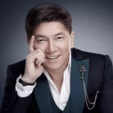 «Ешбір смайликті ренжітпейді»: Әнші Сәкен Майғазиевтің жазбасы желіде трендке айналды