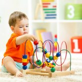 Атырау тұрғыны үш жасар баланың үстінен арыз түсірген