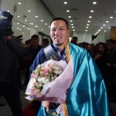 Әлем чемпионы Айдос Сұлтанғалиды Астана әуежайында зор қошеметпен қарсы алды