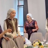 «Тым жүдетіп жіберіпті»: Сәкеннің келінін көрген жұрт аяушылықтарын білдірді (ВИДЕО)