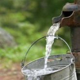 «Бір жылдан бері су жоқ, медпункт жабық»: Абай облысындағы ауыл тұрғындары биліктен көмек сұрады (ВИДЕО)