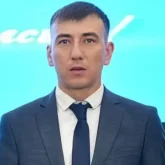 «Эмоцияға берілдім»: Павлодарда танымал әкім ауыл тұрғынын балағаттағаны үшін айыппұл арқалады