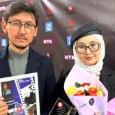 «Біздің полицейлер шаш ал десе, бас алады»: Белгілі продюсер кино түсірілімі кезінде қиындыққа тап болған (ВИДЕО)